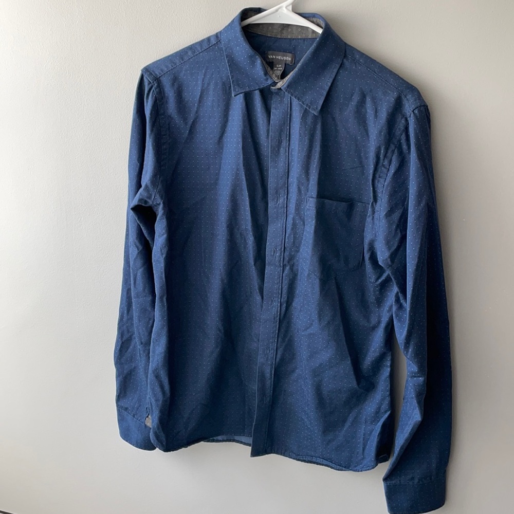 Van Heusen small men’s button up